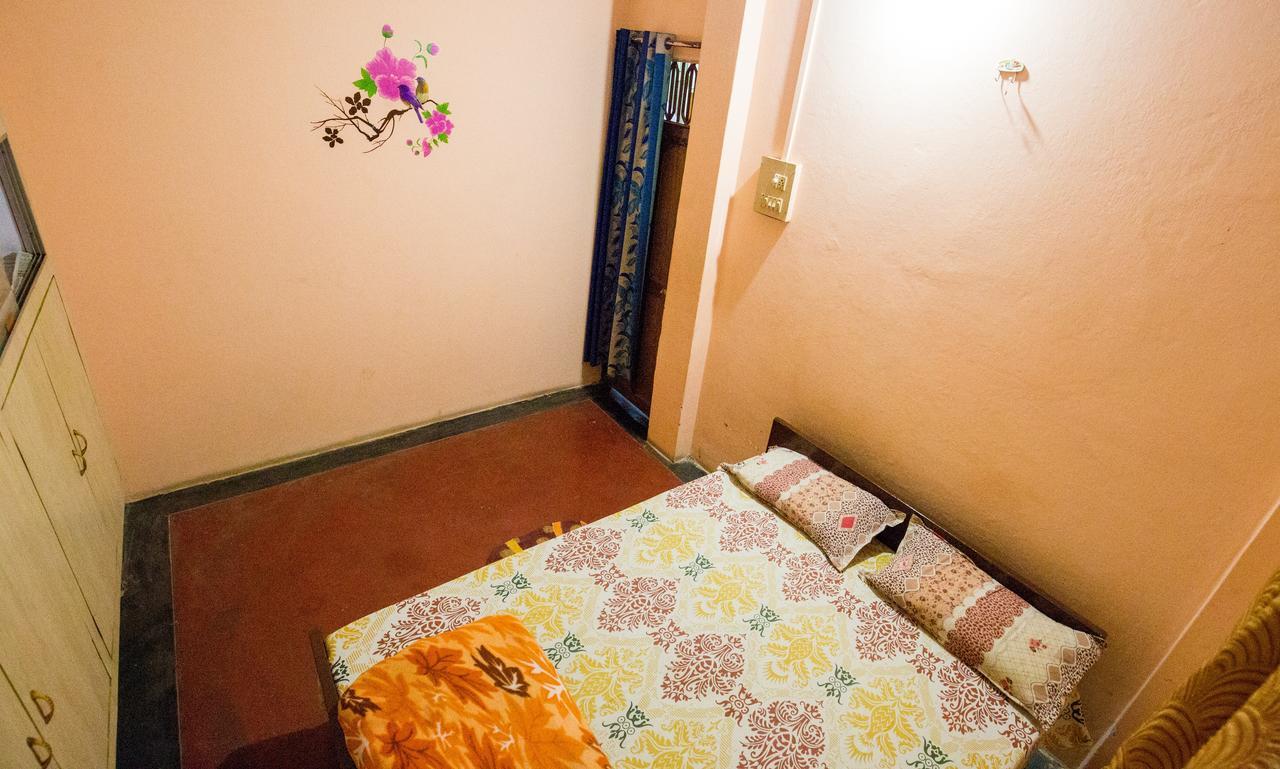 Somit Paying Guest House Варанаси Екстериор снимка