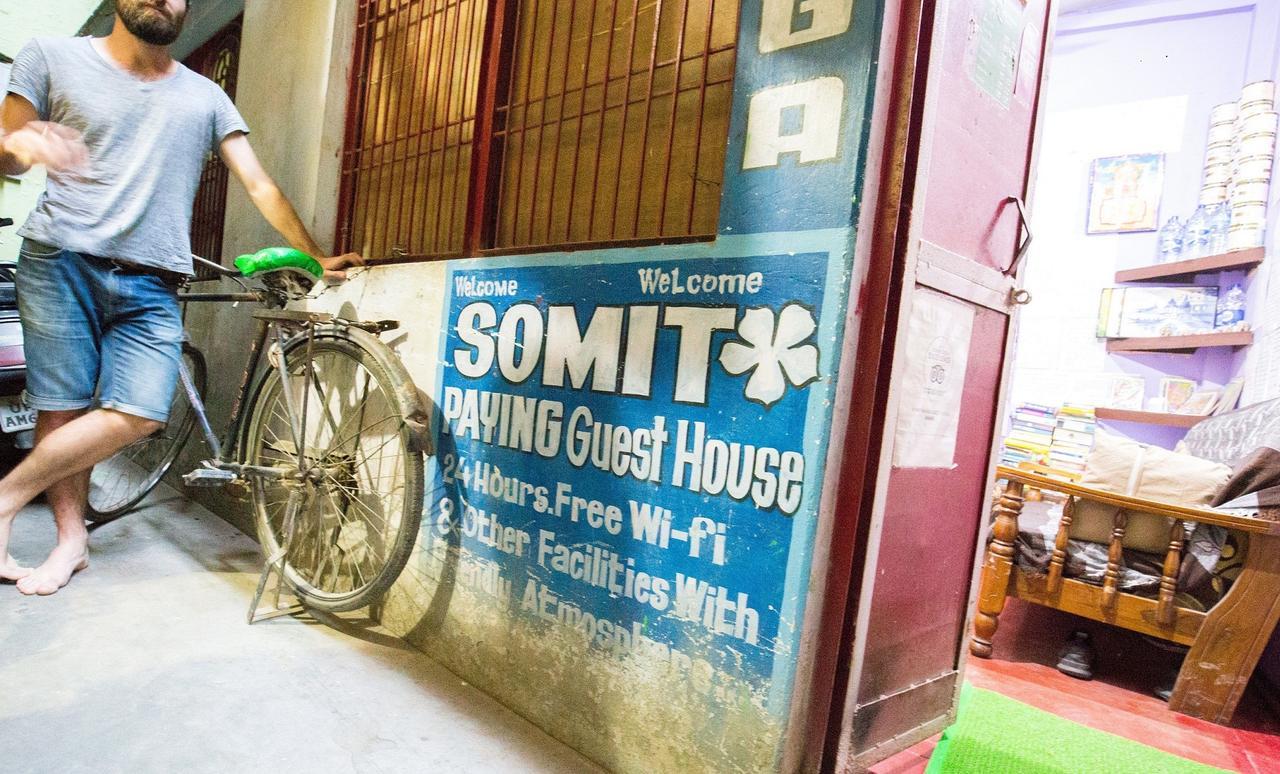 Somit Paying Guest House Варанаси Екстериор снимка
